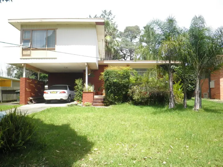 1 Favell Street, Toongabbie NSW 2146