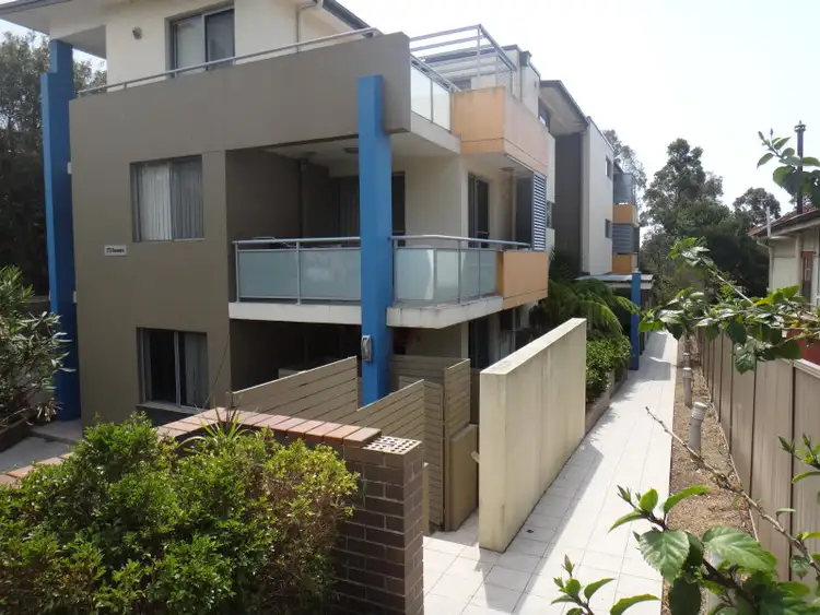 Main view of Homely unit listing, 8/273 Dunmore Street, Pendle Hill NSW 2145