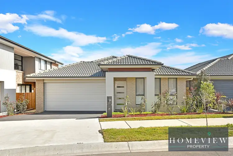 35 Buckingham Loop, Oran Park NSW 2570