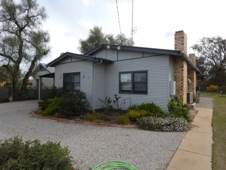 7 Sherwood St, Birchip VIC 3483