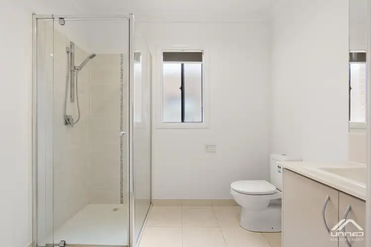 Sixth view of Homely house listing, 8 Lemongrove Way, Berwick VIC 3806
