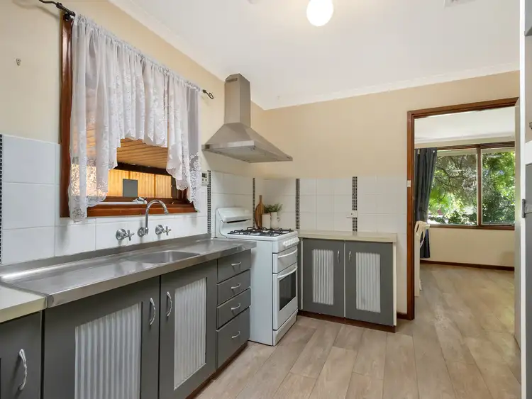 Fourth view of Homely house listing, 6 Winulta Court, Munno Para SA 5115