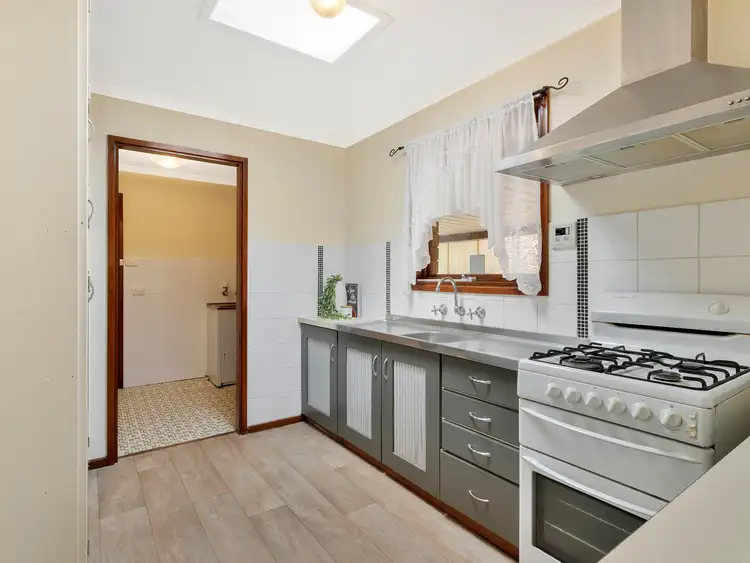 Fifth view of Homely house listing, 6 Winulta Court, Munno Para SA 5115