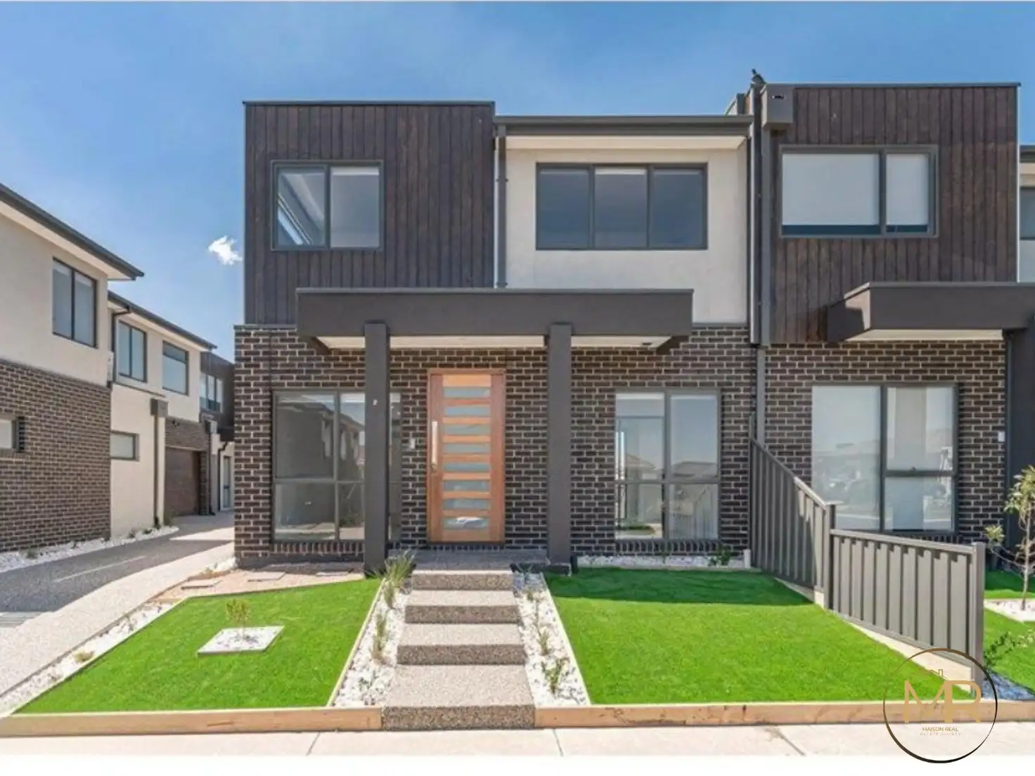 Main view of Homely unit listing, 2/65 Dawnview Crescent, Roxburgh Park VIC 3064