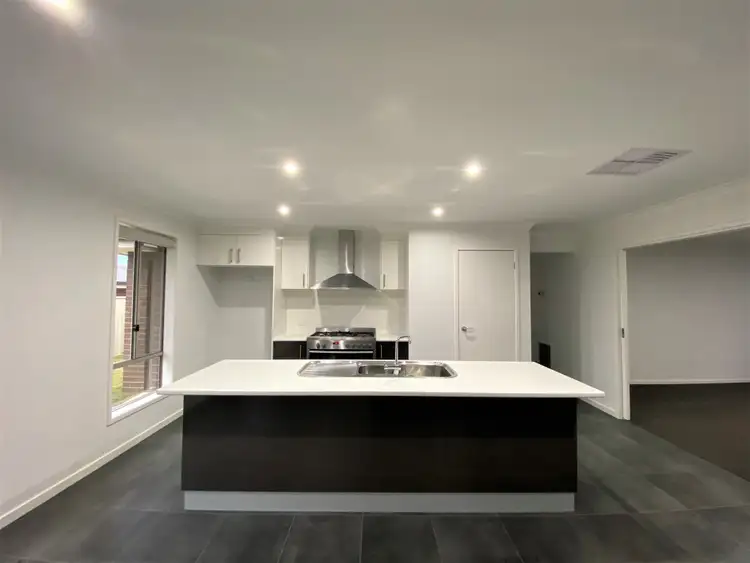 Third view of Homely house listing, 7 Baxter Court, Lavington NSW 2641