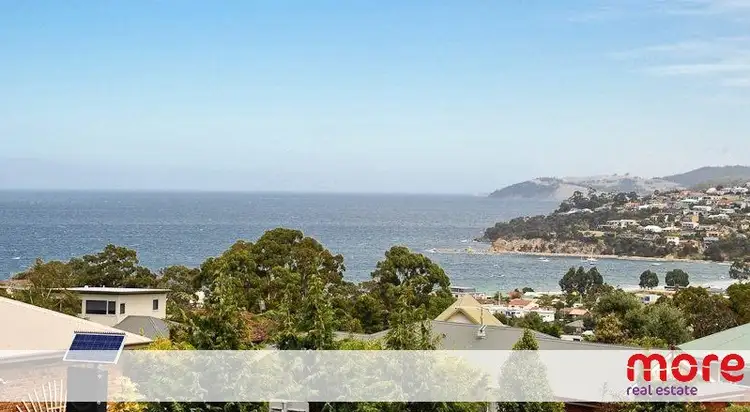 25 Hiern Road, Blackmans Bay TAS 7052