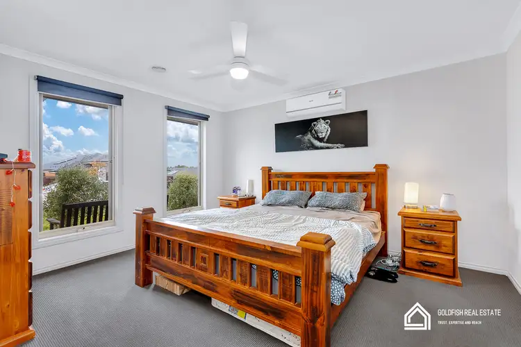 Sixth view of Homely house listing, 10 Sunnybrook Avenue, Warragul VIC 3820