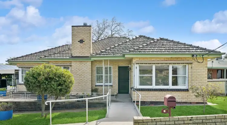 9 Lester Street, Sailors Gully VIC 3556