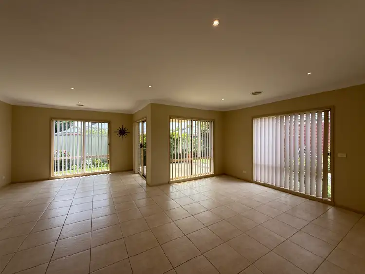 Fifth view of Homely townhouse listing, 2/15 Charles Street, Wodonga VIC 3690