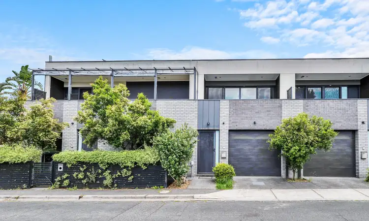 17 Railway Parade, Northcote VIC 3070
