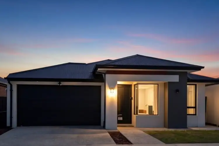 14 Mountain Ash Circuit