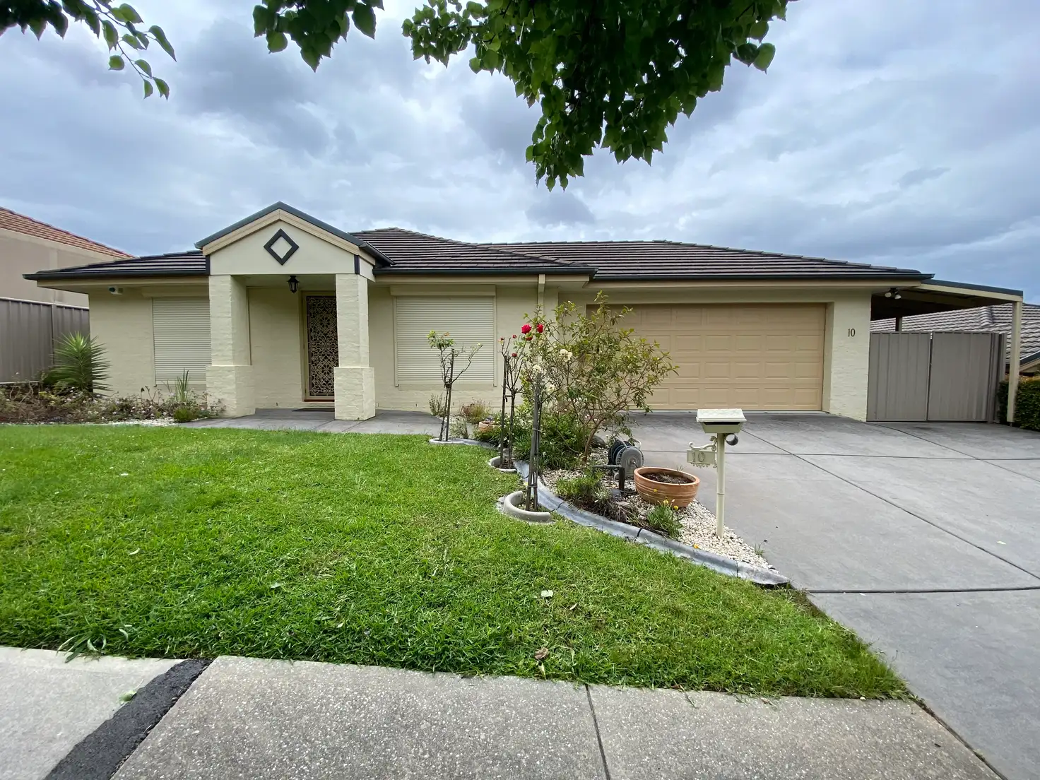 Main view of Homely house listing, 10 Bisque Court, West Wodonga VIC 3690