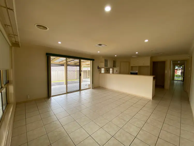Fourth view of Homely house listing, 10 Bisque Court, West Wodonga VIC 3690