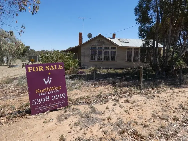 15 Main St, Speed VIC 3488