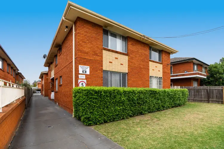 2/87 Hampden Road, Lakemba NSW 2195