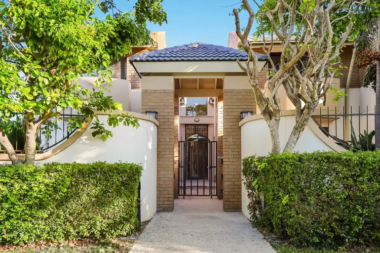 27 Ranier Cres