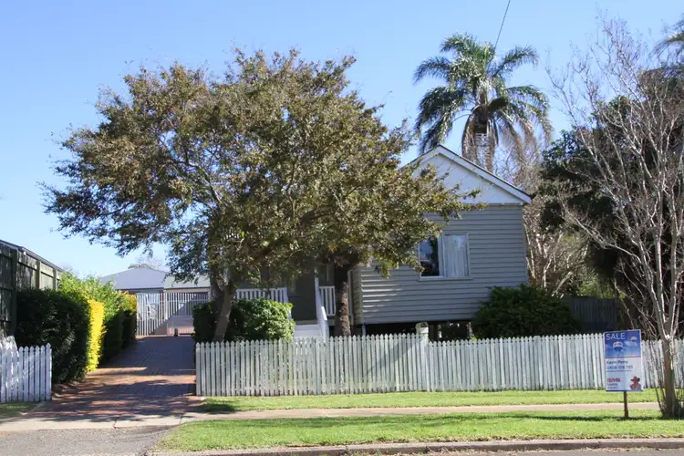 9 Hillside St All Offers Considered, Newtown QLD 4350