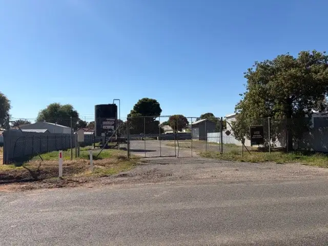 74-76 Cumming St