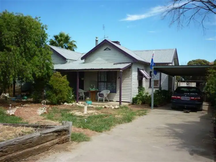 9 Edith Street, Jeparit VIC 3423