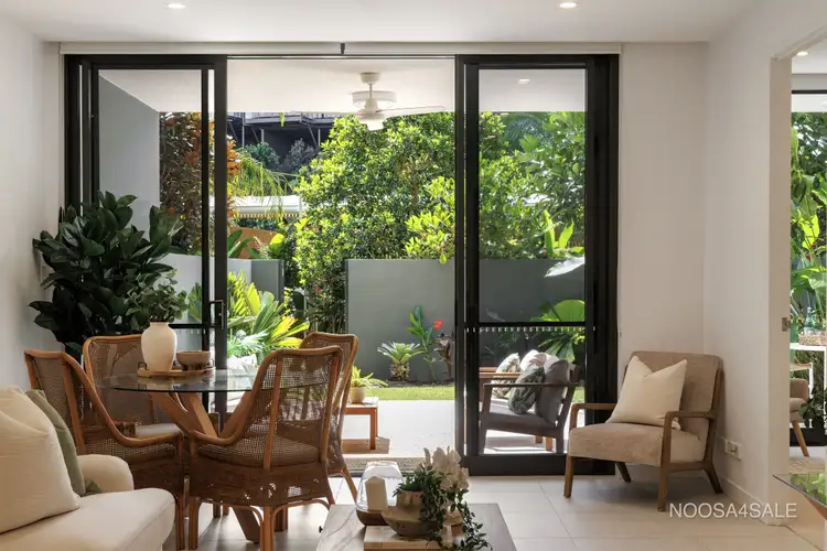 6 Sedgeland Drive