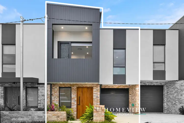 6a Junee Crescent