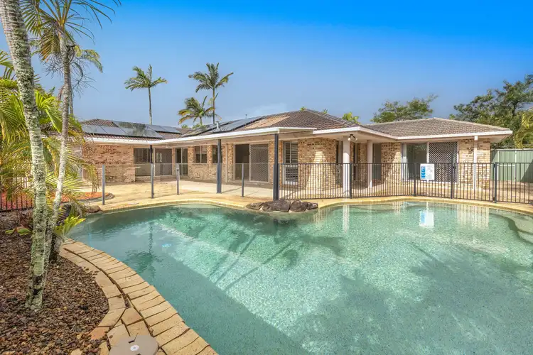 9 Treetop Court