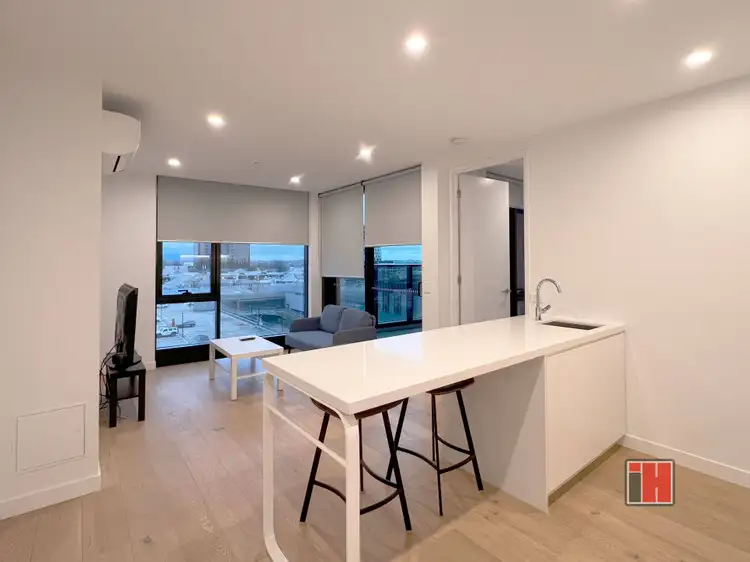 11 Prospect St