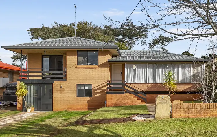 8 Flinders Street