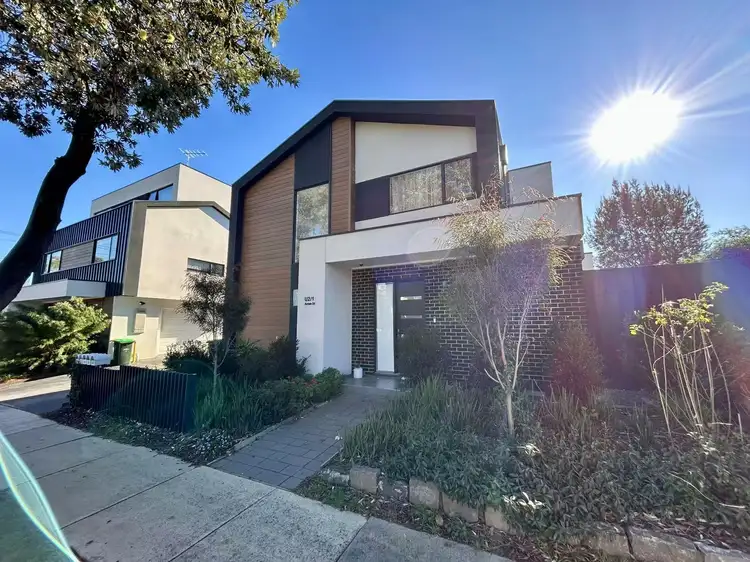 1 Armin Street