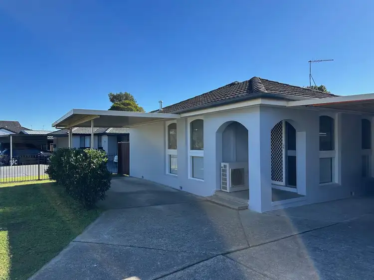 3 Bradman Avenue