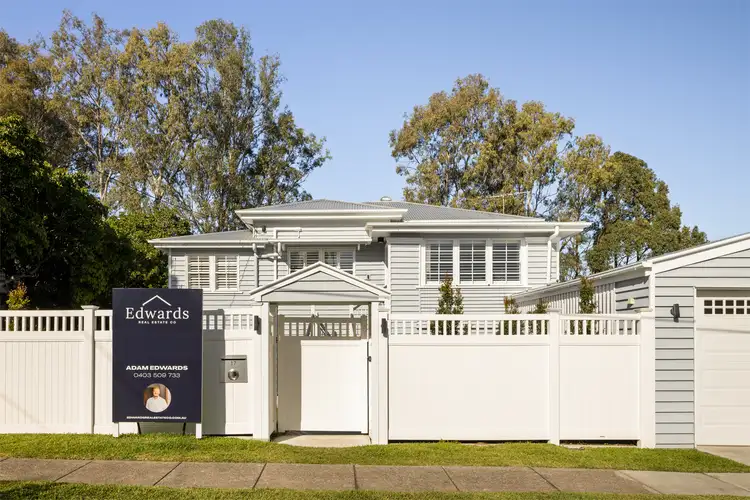 17 Woodlea Street