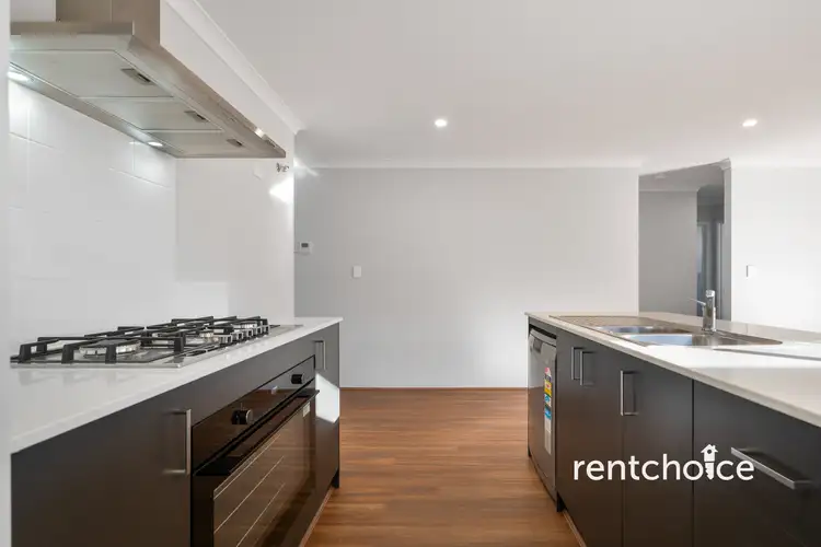 12 Camperdown Wy, Lakelands WA 6180