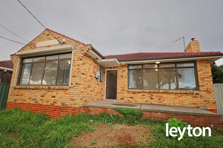 Second view of Homely house listing, 5 Emerald Drive, Springvale VIC 3171