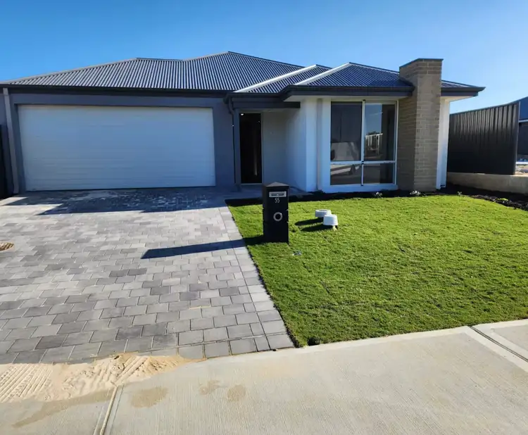 55 Cloudberry Cres