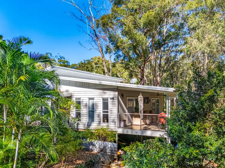 37 Borrows St