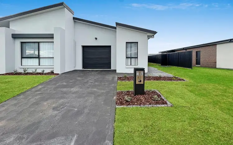 3B Roebuck St