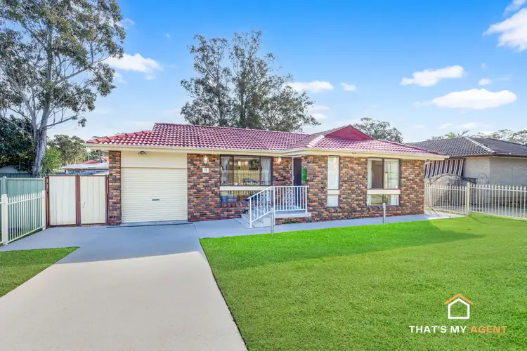 3 Roche Grove