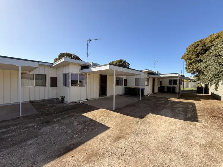2/67 Edith Street, Horsham VIC 3400