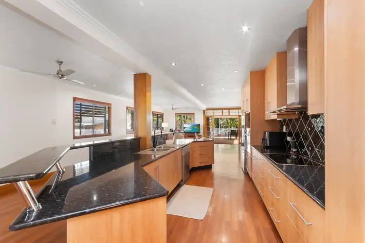 35 Hewett Street