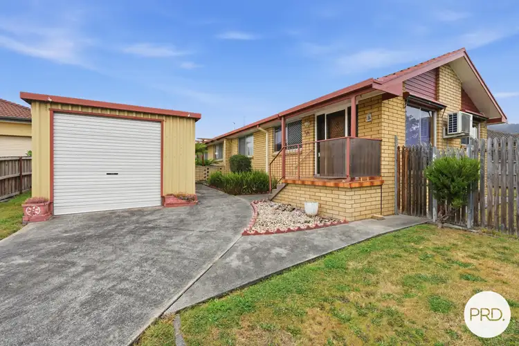 13 Walgett Pl