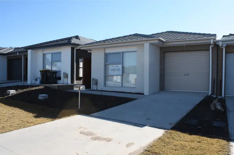 32 Tarling St