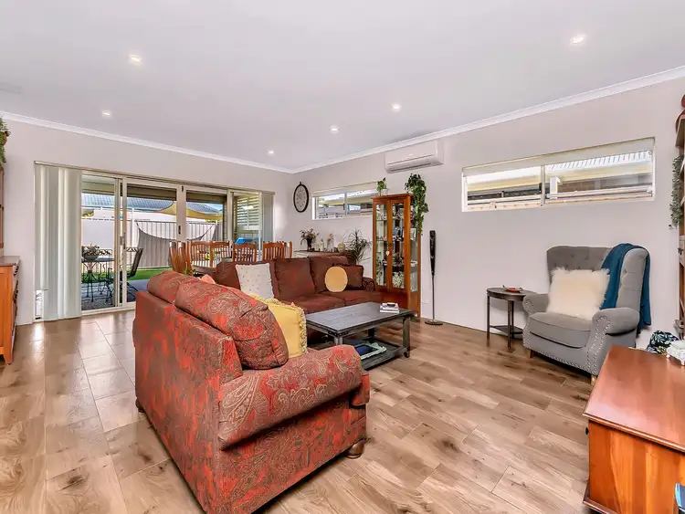 Fifth view of Homely house listing, 31 Cumbine Loop, Martin WA 6110