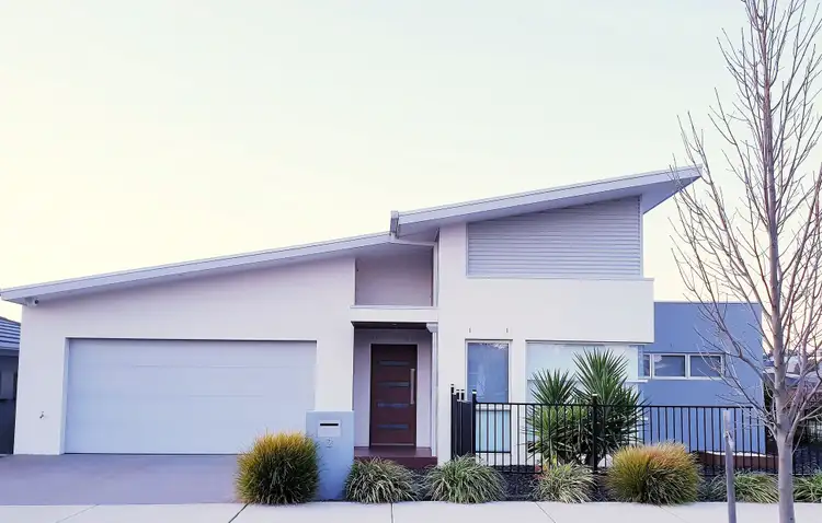 2 Maranunga Crescent, Crace ACT 2911
