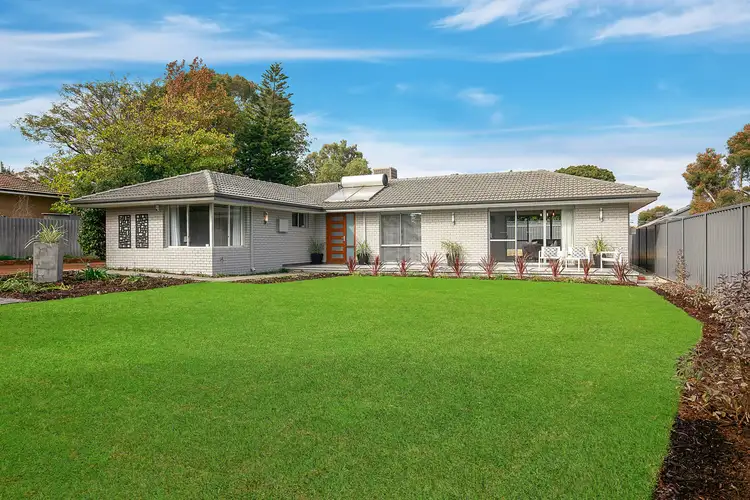 5 Sampson Road, Kalamunda WA 6076