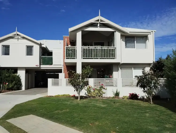 8/2 Doncaster Grange, Butler WA 6036