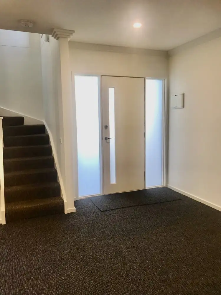 Third view of Homely townhouse listing, 2/87 Adam Street, Quarry Hill VIC 3550