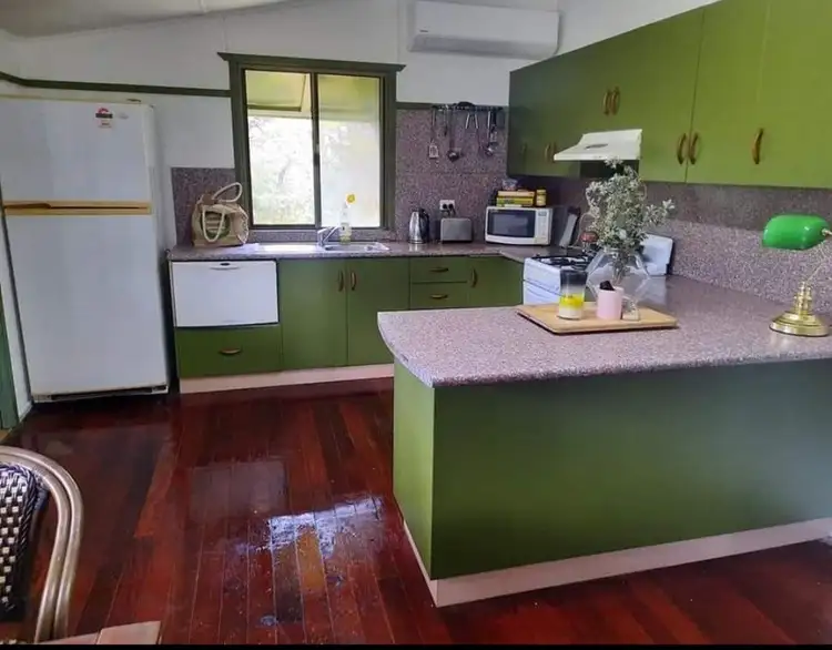 34 Matthews Street, Bowen QLD 4805