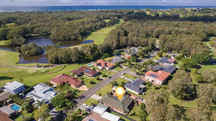 4 Terrara Court, Ocean Shores NSW 2483