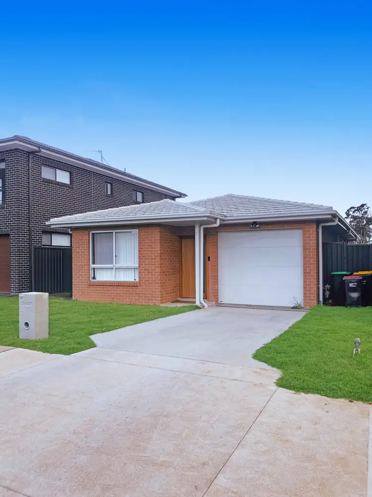 102 Eighth Avenue, Austral NSW 2179