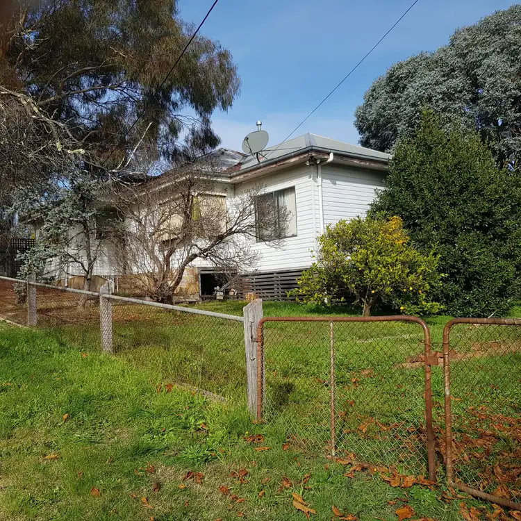 4 Treasure Street, Castlemaine VIC 3450